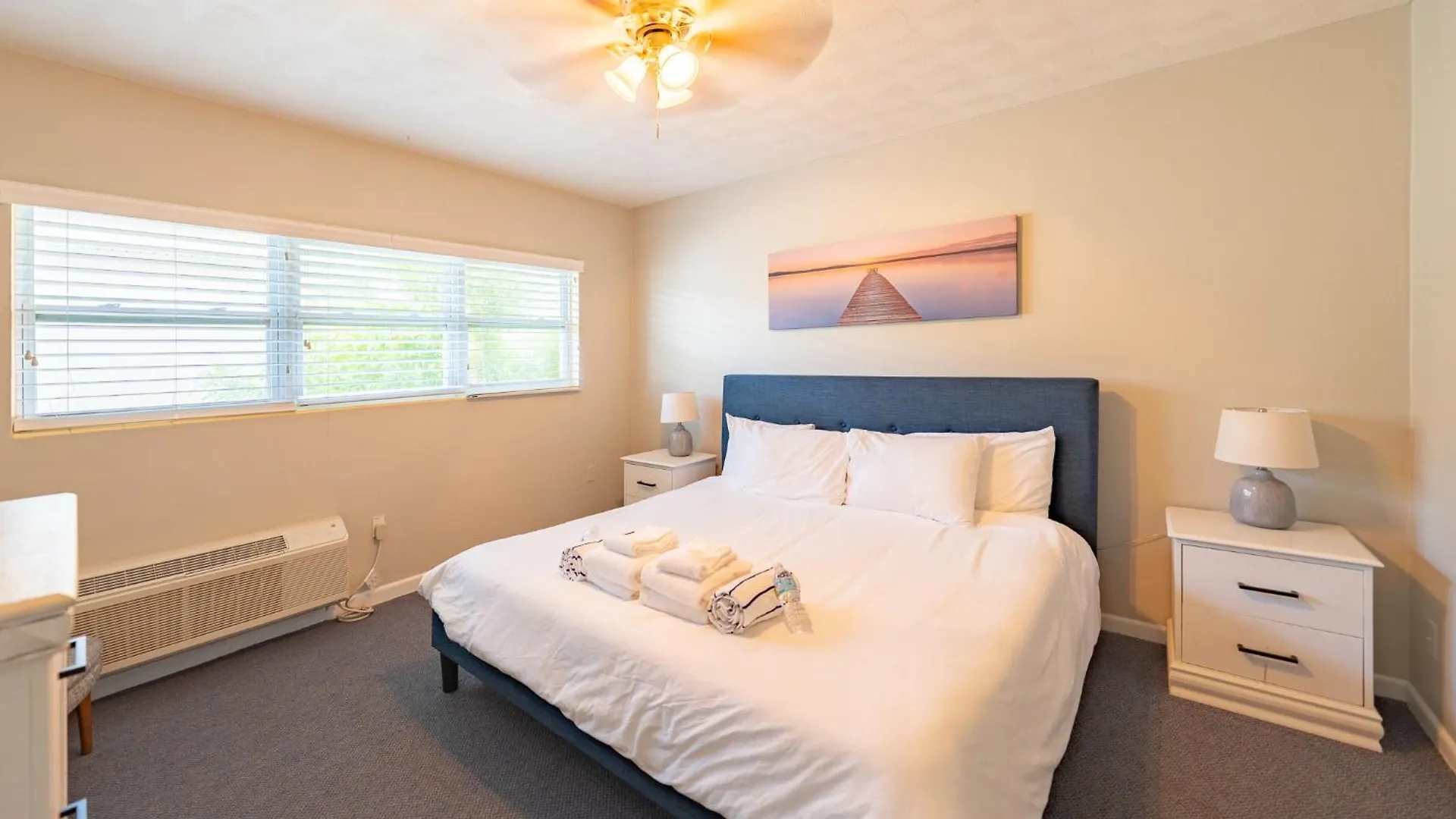 Tropical Breeze - Formerly Wells Manor Since 1953 Clearwater Beach Apartment
