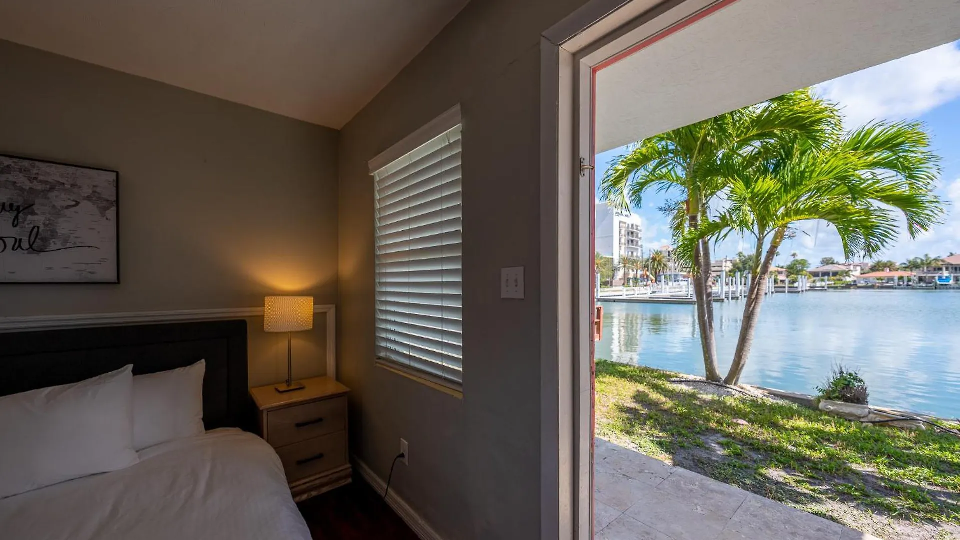 Apartment Tropical Breeze - Formerly Wells Manor Since 1953 Clearwater Beach